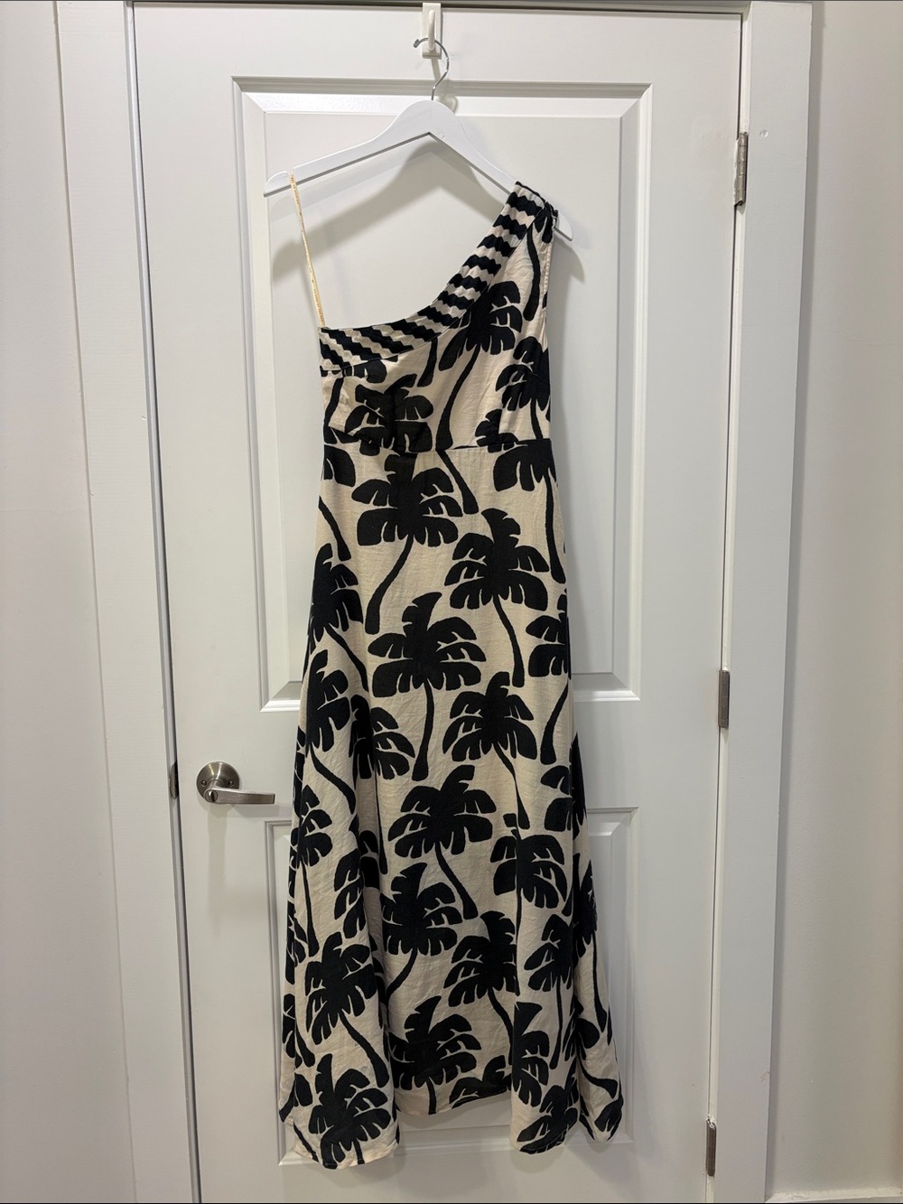 Farm Rio One Shoulder Linen Palm Tree Dress | Black & White | Size Small - Picture 5 of 14